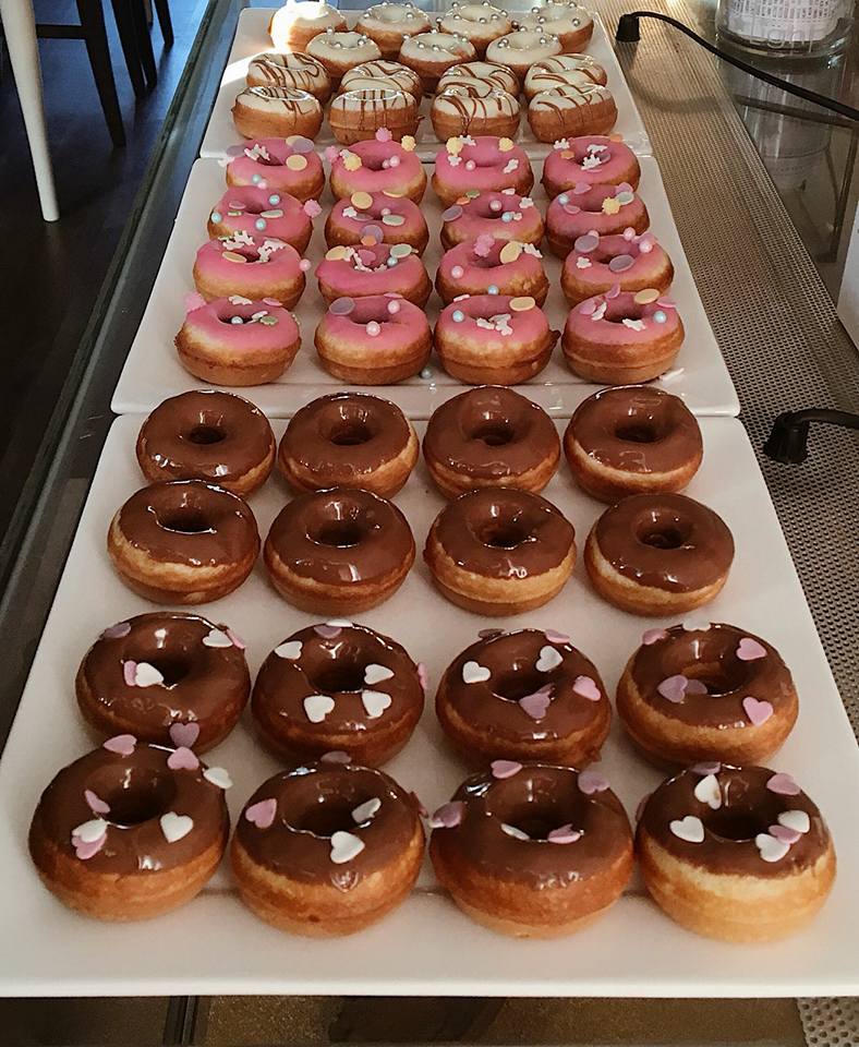 donuts uitdeelactie winkelcentrum events