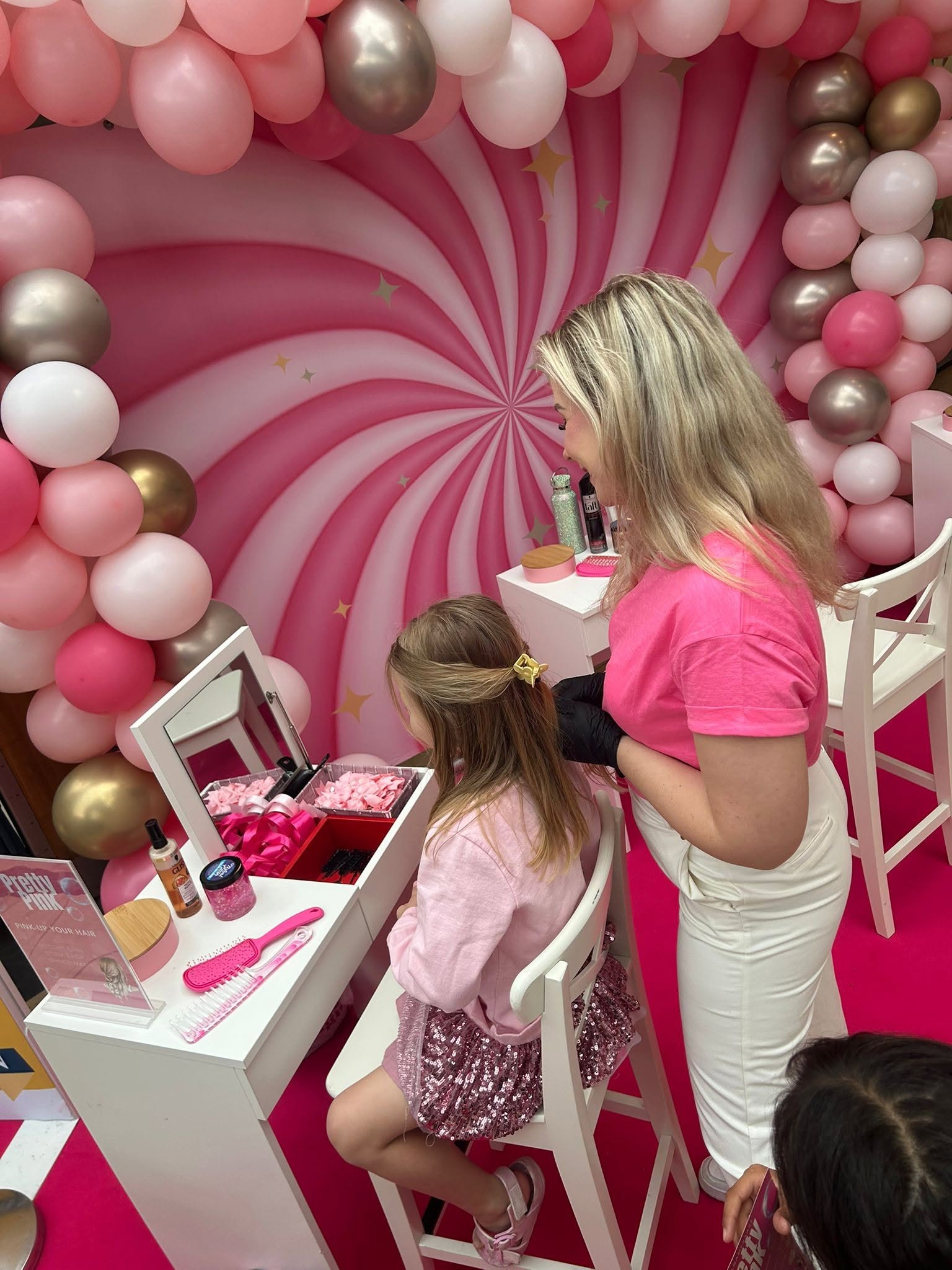 Kids make over station